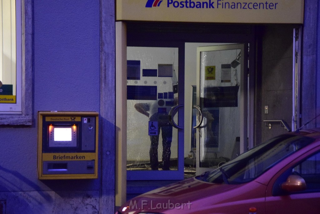 Geldautomat gesprengt Koeln Lindenthal Geibelstr P030.JPG - Miklos Laubert